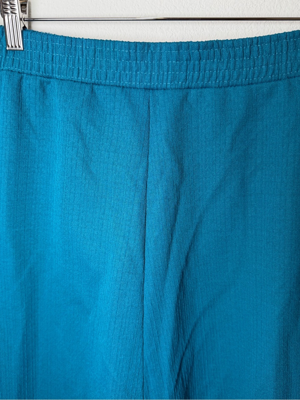 Vintage 70s Teal Textured Midi Skirt // Mod Minimalist High Waist Flowy Skirt L - Picture 5 of 6